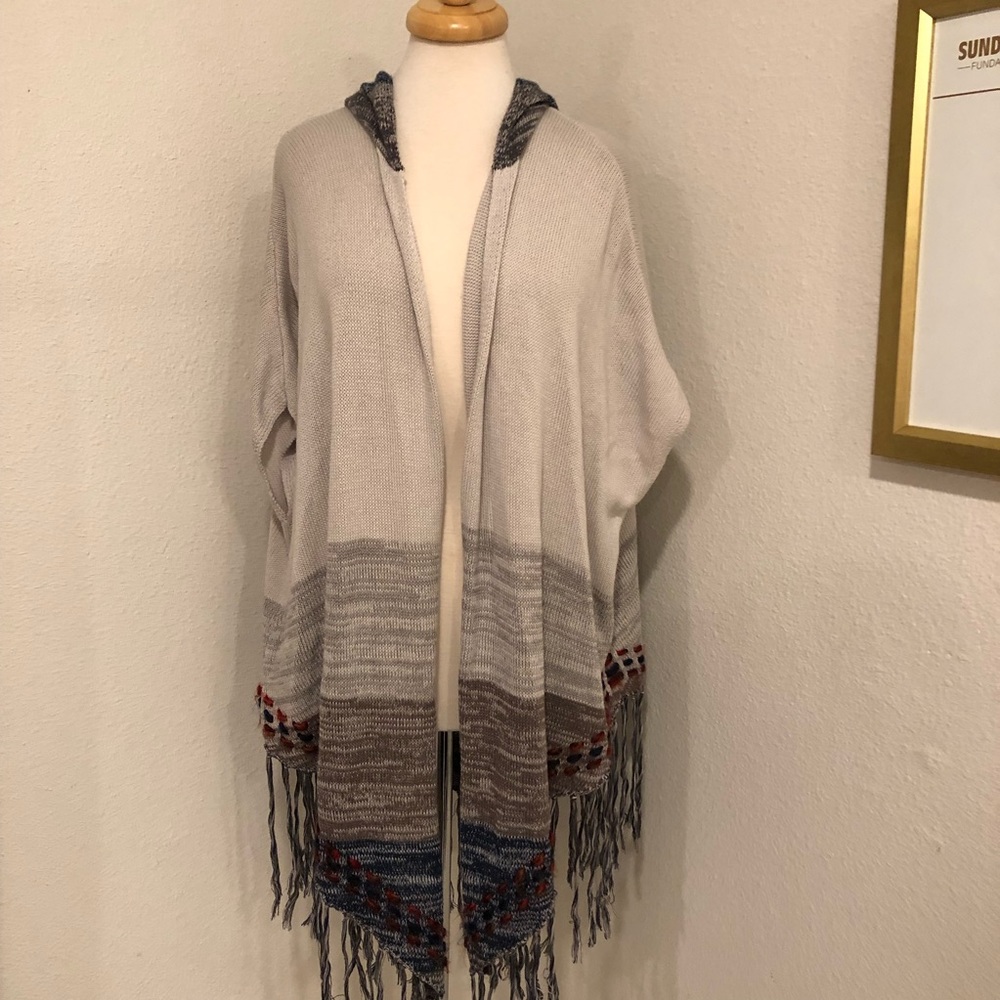 Luxe Apothetique Hooded Fringed Poncho Gray Brown Blue One Size